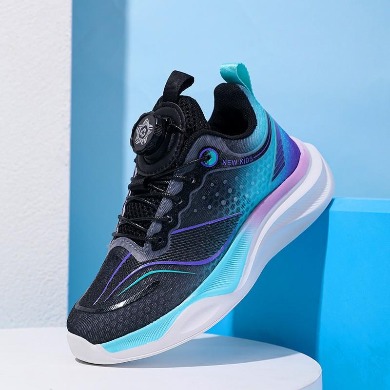 Youth style shoes Boys Breathable Flyknit Running Shoes With Non-Slip Sole Lightweight Kids Athletic Sneakers Indoor Outdoor Use