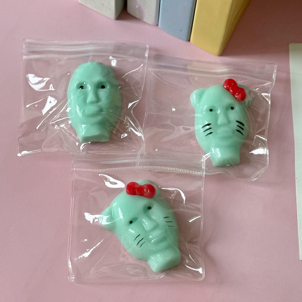 Simulation of Alien Extrusion Slow Rebound Toys Decompression Soft Waxy Alien Fingers Pinch Toys Funny Gifts for Children