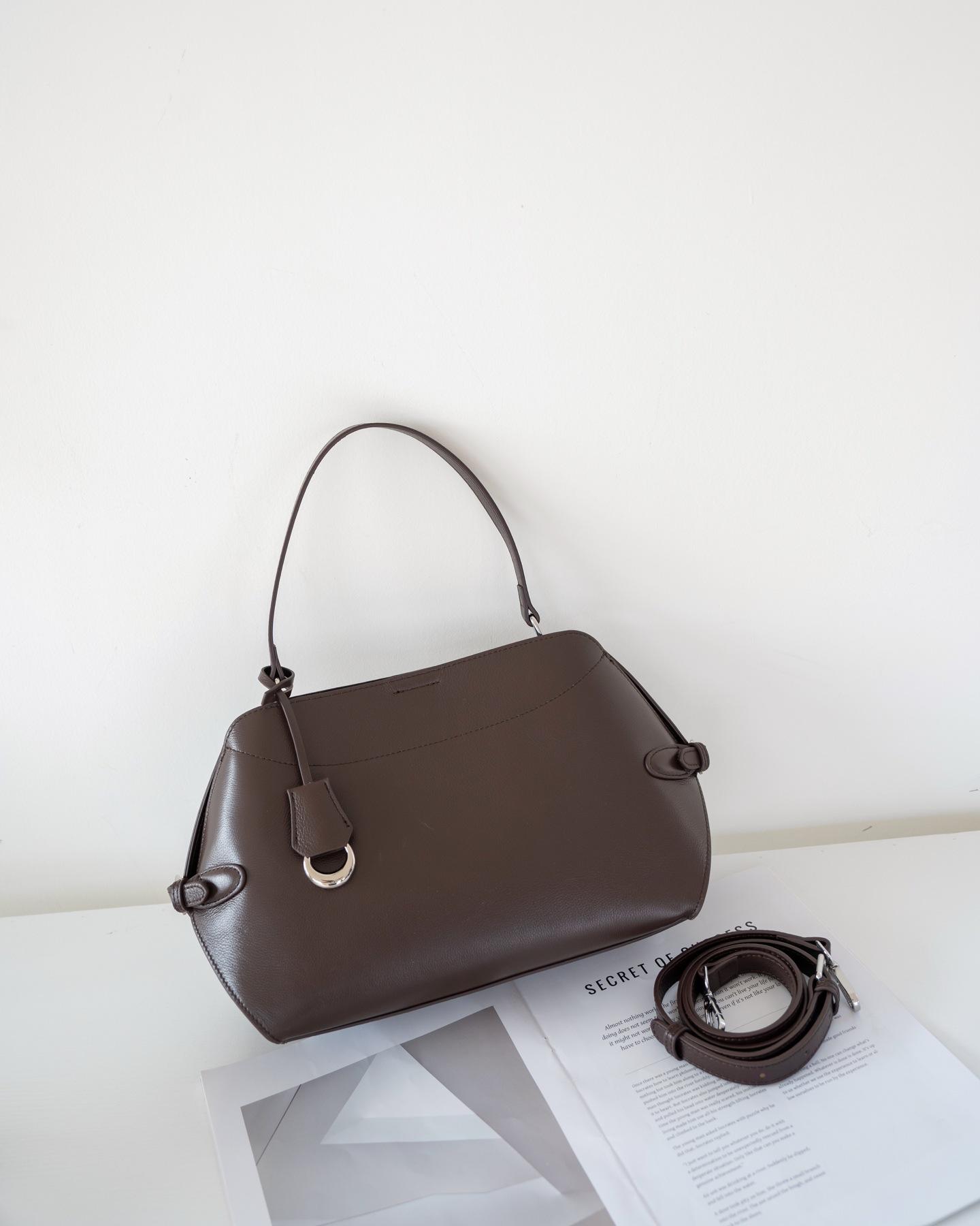 

Leather Women S Bags, Early Spring Women S Versatile Handbags, Women S Niche High-End Sense, Single Shoulder Crossbody Tote Bag Tide 27*21*11CM кавовий