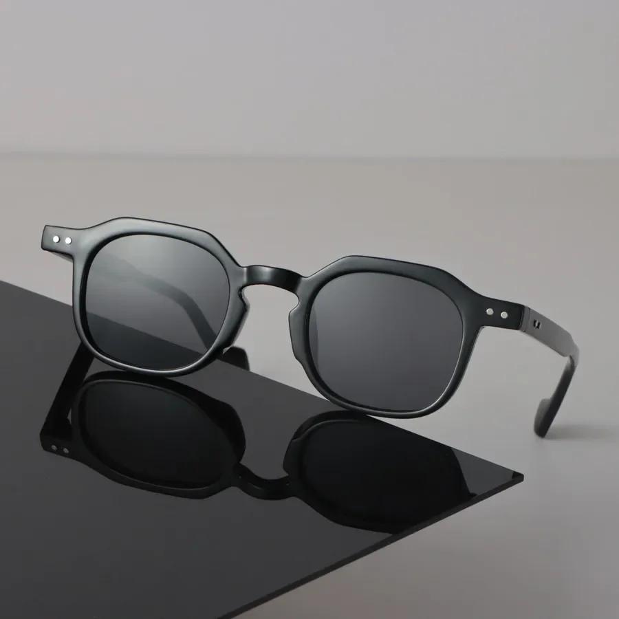 Designer Square Sunglasses Women Men Retro Black Sun Glasses Luxury Personality Eyewear Mirror Lens Sexy Brand