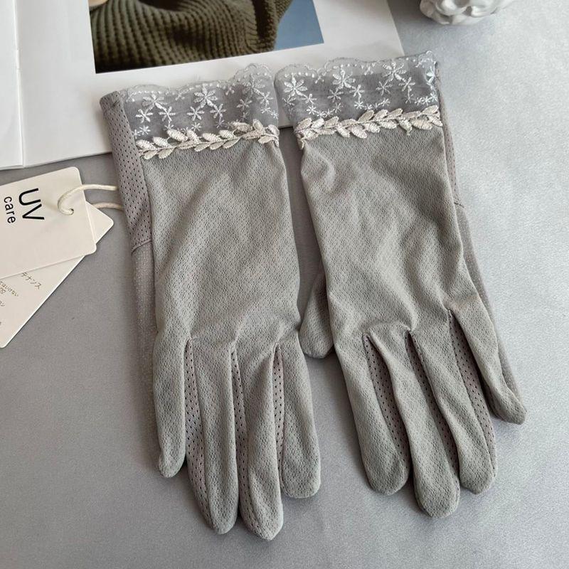 

One Pair for Each Person! Lace Japanese Style UV Driving Sun Protection Gloves Women s Summer Thin Breathable Touch Screen UV Protection Gray One size