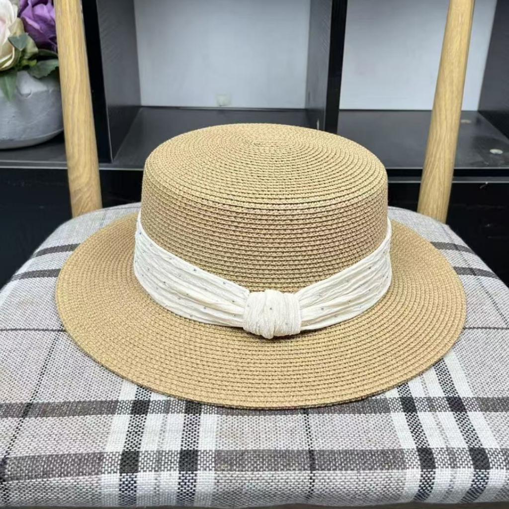 Light luxury Internet celebrity French small straw woven flat top flat brim straw hat women's summer travel simple sun protection holiday visor