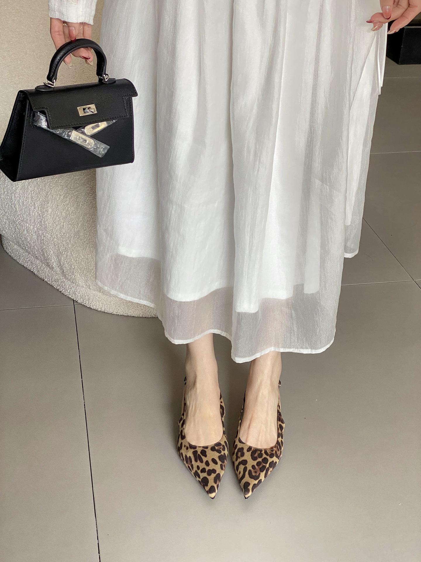 

2025 spring new pointed wedge heel short heel European and American fashion bag head women s shoes 40 леопард друку кольору