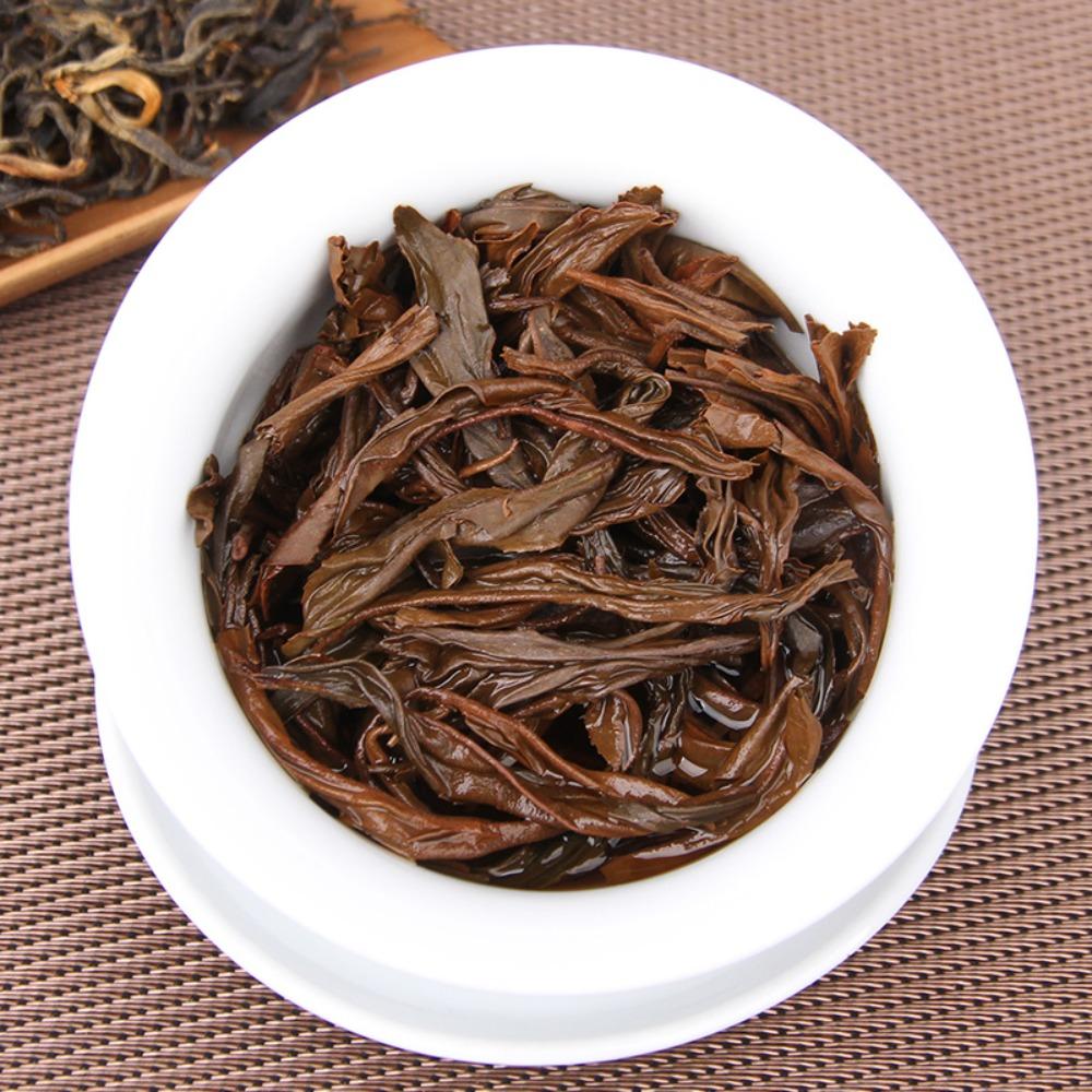 Wholesale Yunnan Fengqing Dianhong Black Tea Mao Feng Gongfu 500g