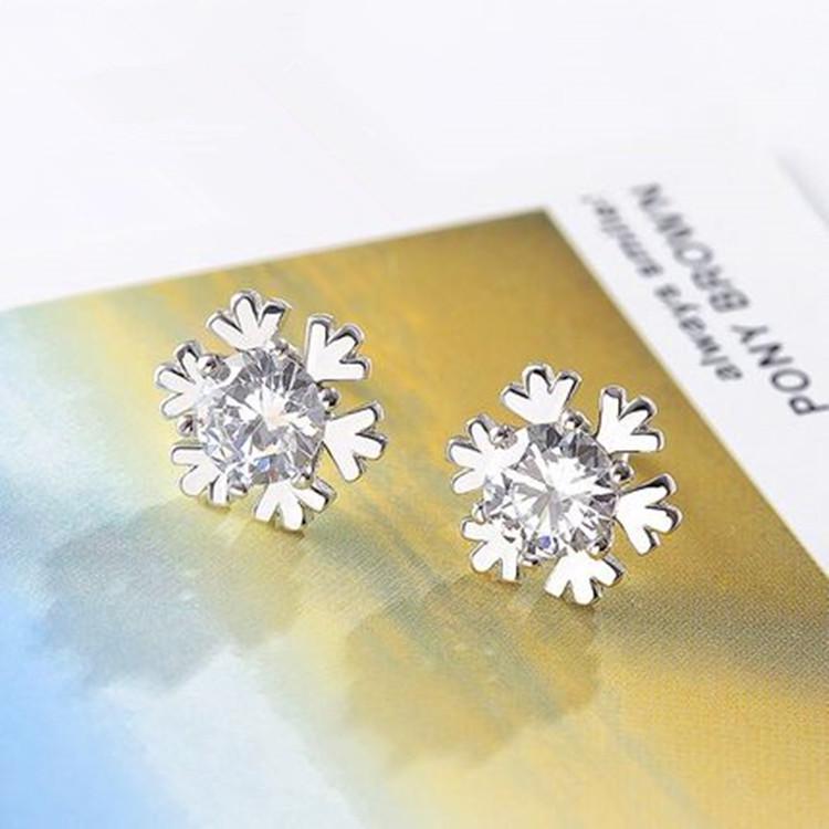 S925 Sterling Silver Snowflake Stud Earrings - Cute Christmas Gift Women's Jewelry