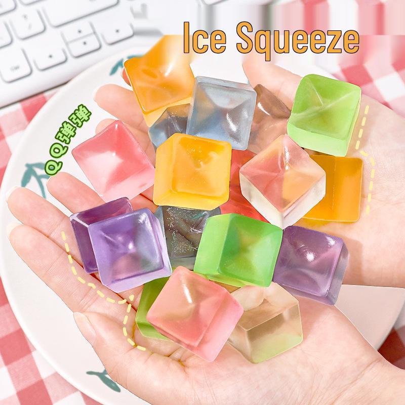

Simulation Ice Cubes Maltose Squeeze Grass Ball: Decompression Toy