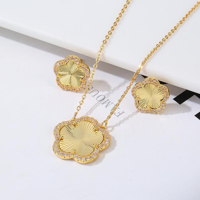 Top Quality Women Girls Five Leaf Flower Set Necklace Earrings Fashion Luxury Natural Stone Shell Set High Quality Zircon Gifts