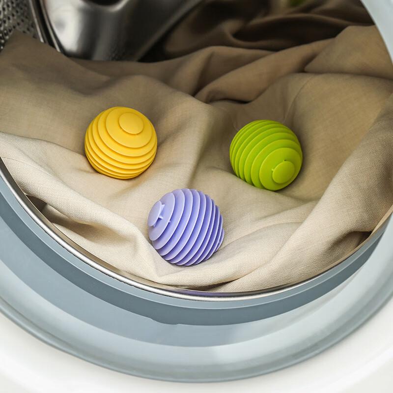 Soft Rubber Anti-Tangle Laundry Balls Small