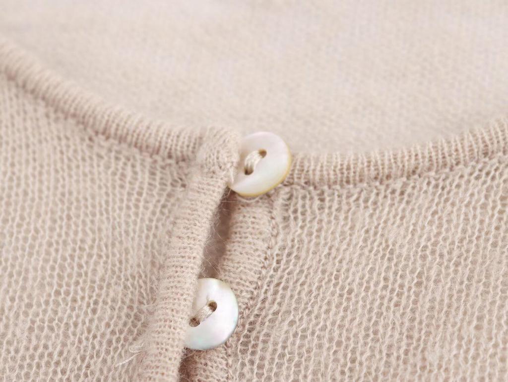 2025 Spring Women's Fashion Sweater: European & American Style, Elegant Layered Knit Design