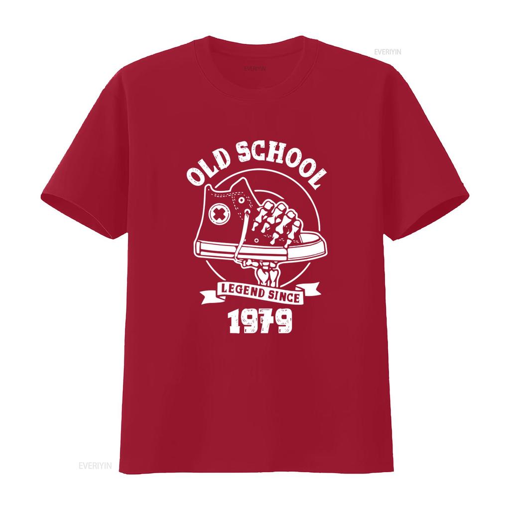 Mens T Shirt Old School Skeleton Hand Holding Shoe Design Legend Since 1979 45th Birthday Anniversary 45 vintage Washed