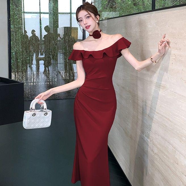 Elegant French-Style One-Shoulder Summer Dress for Women - Slimming, Waist-Cinched, Long, Hip-Hugging Design