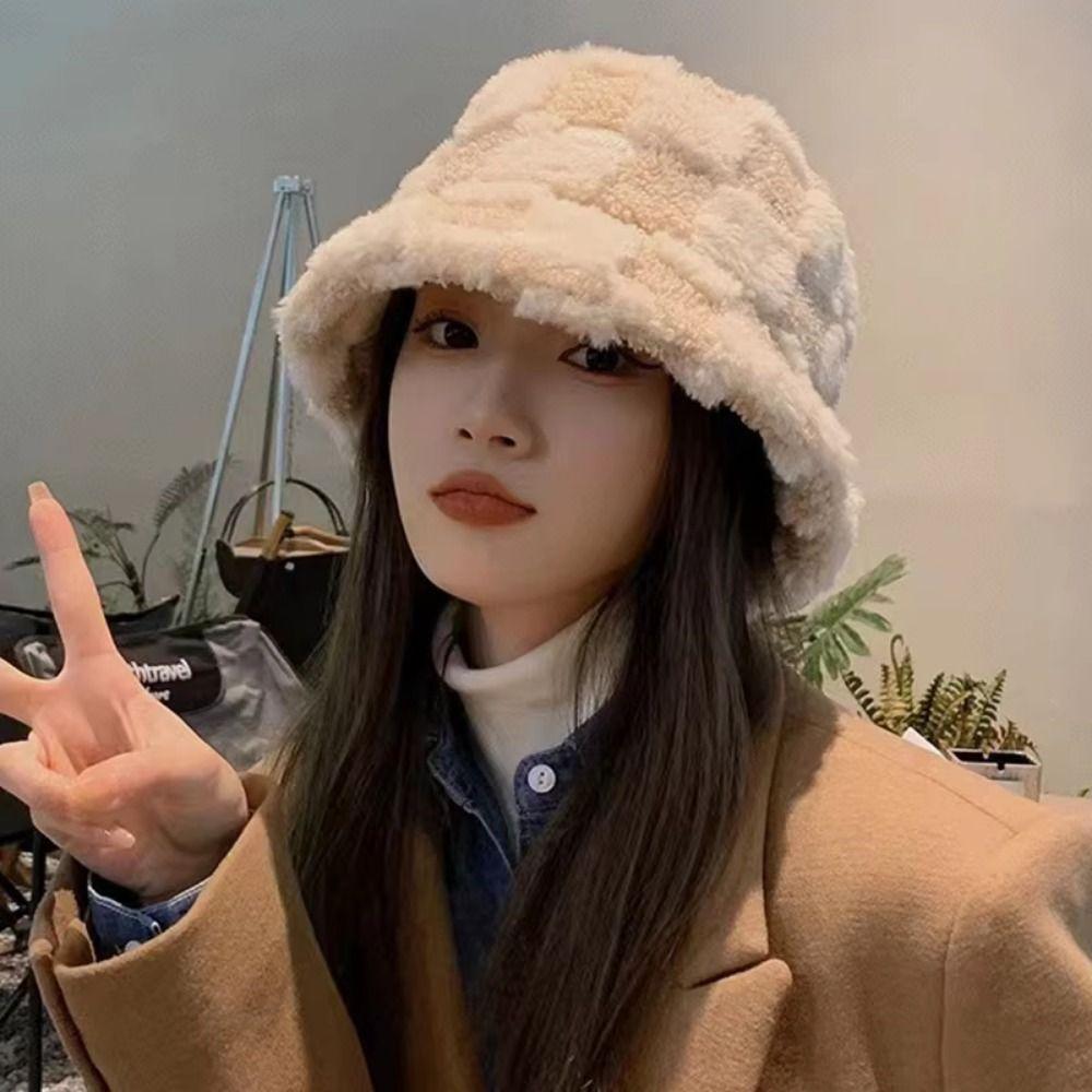 Faux Fur Women Bucket Hat Plaid Checkered Checkered Basin Hat Lamb Wool Fisherman's Hat  Travel