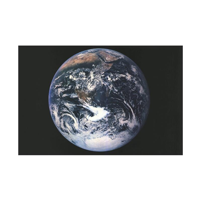 

National Geographic Series Posters And Prints Space Earth in Space (1973) Wall Pictures for Living Room Decoration 59cm*42cm(Canvas)