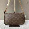 [Použitá] Pochette Monogram s uzávěrem na zip PVC Kabelka - Vynikající #8WQCGL