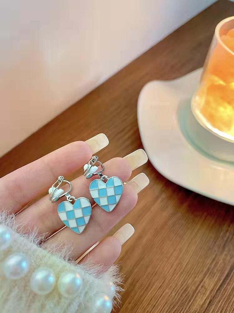 Love Checkerboard Stud Earrings 2025 New Trendy Texture Earrings Earclips Earrings Without Earrings