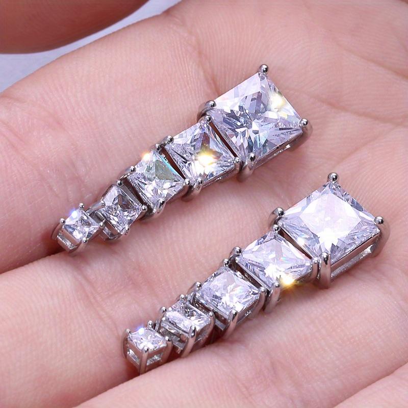 1Pc Fashion Classic Four-claw Synthetic Zircon Earrings Multifunctional Daily Fashion Accessories