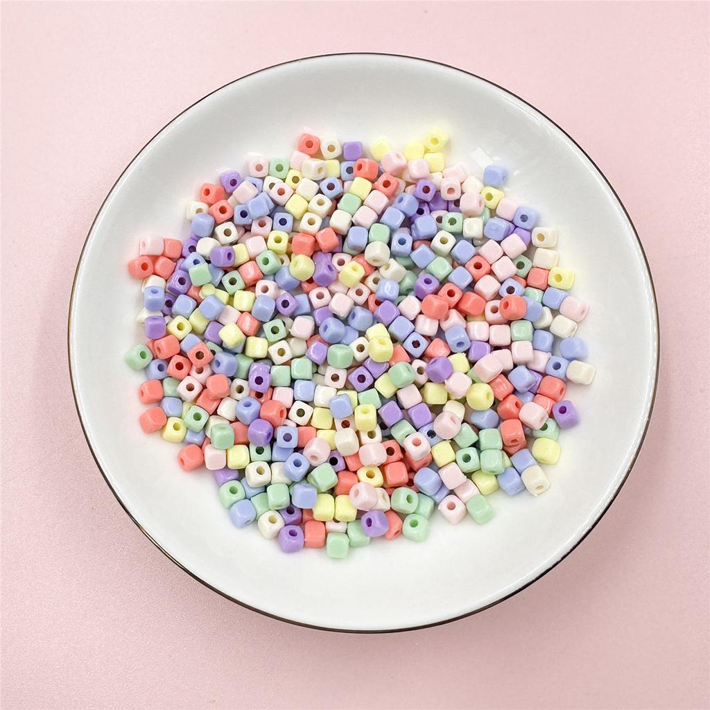 200Pcs 4mm Square Acrylic Loose Beads for Bracelet Necklace Jewelry Making Fashion DIY Handmade Beading Accessories