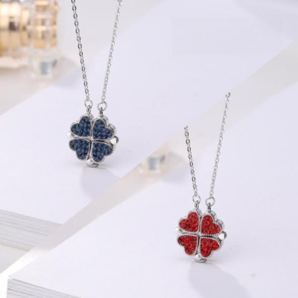 Koreanischer Stil Mode Doppelseitige Vierblättriges Kleeblatt Halskette für Damen Herzanhänger mit Zwei-Trage-Schlüsselbeinkette