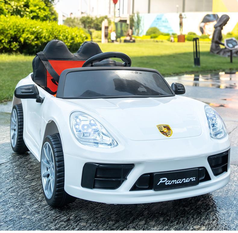 Dětské elektrické autíčko s dálkovým ovládáním, světly, hudbou a režimem kočárku pro kluky a holky.