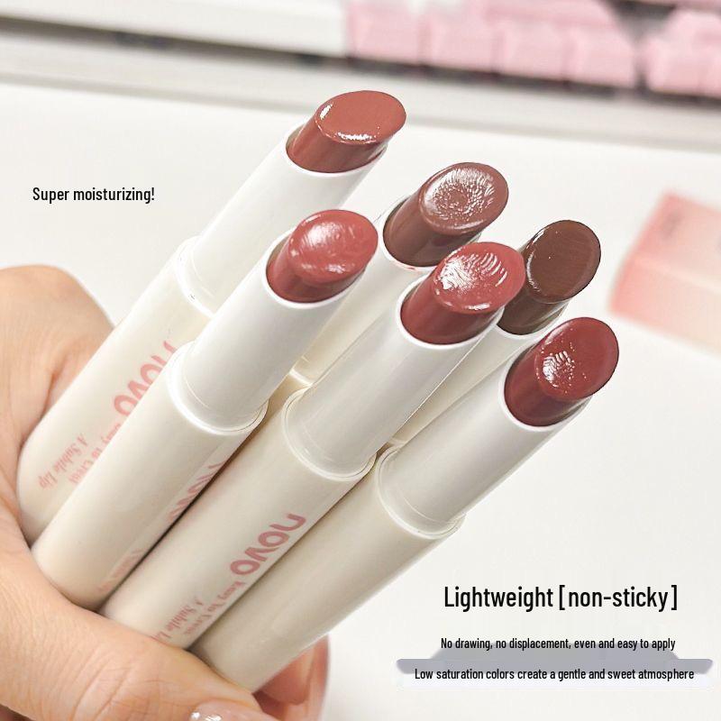 Translucent Watery Lipstick: Non-Fading, Non-Stick, Student-Friendly, Whitening Formula.