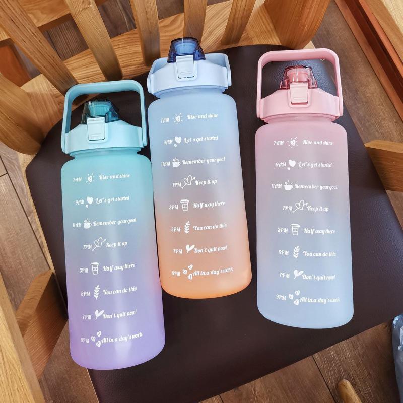 Gradient Two-Color Large Capacity Fitness Straw Cup - Portable Handheld Water Bottle with Scale