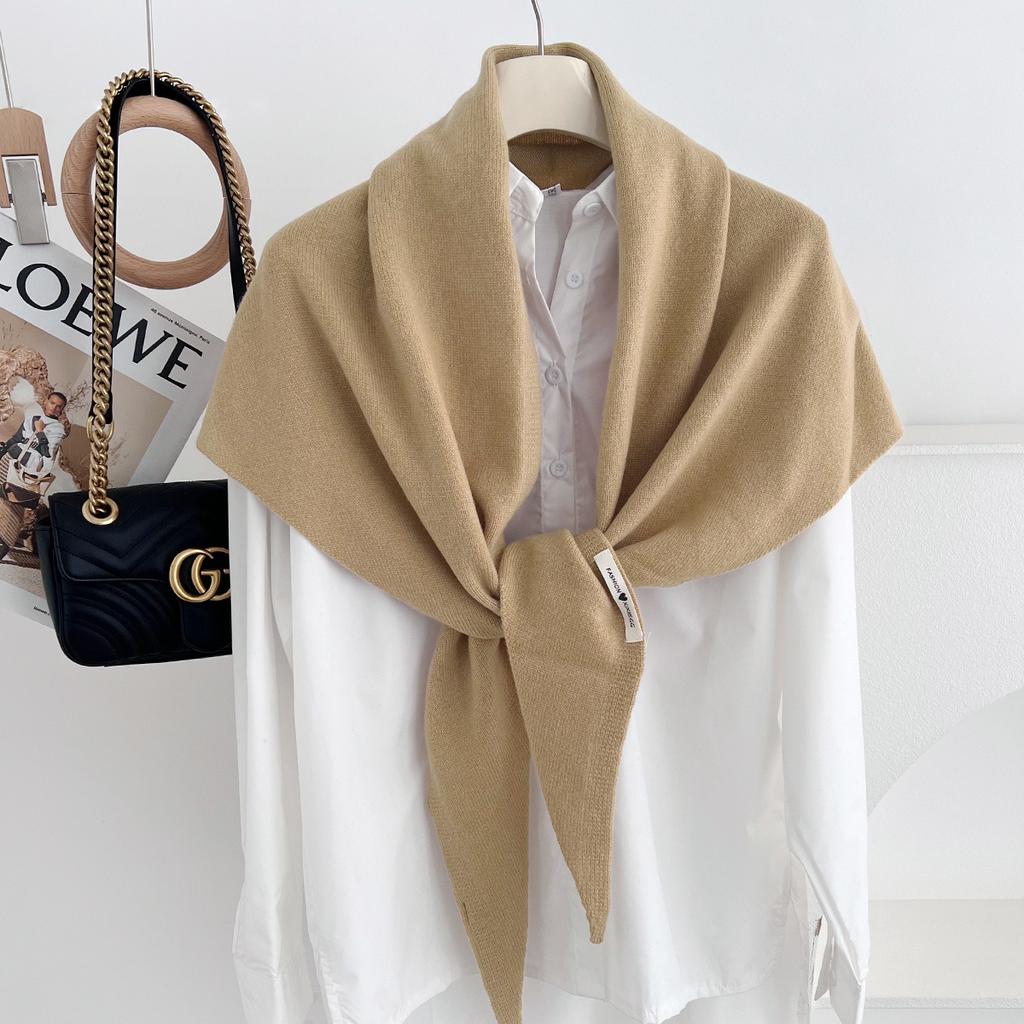 100% Wool Big Size Women Knitted Triangle Scarf Winter Thicken Warm Solid Color Designer Shawls Neckerchief Luxury Wrap Bufanda