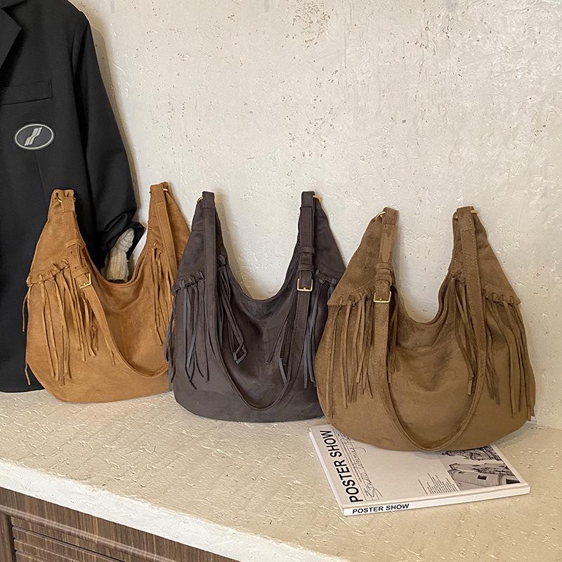 Borsa a Gnocchi da Donna con Nappe Opache 2025: Borsa a Spalla/Tracolla Retro di Grande Capacità per Autunno/Inverno