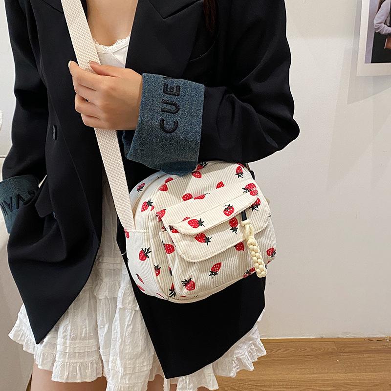 Retro Versatile Harajuku Corduroy Shoulder Crossbody Bag Female Student Summer New Japanese Strawberry Mobile Phone Bag Tide