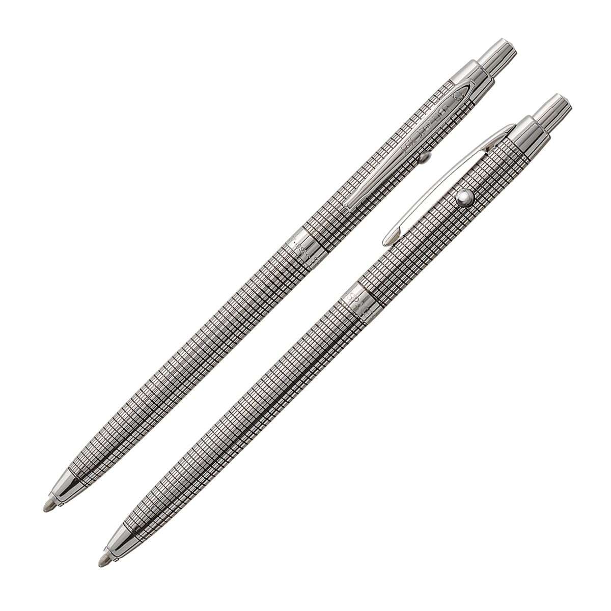 

Fisher ASTRONAUT Черная сетка Серебристый корпус 135 мм x 8 мм Шариковая ручка кнопочного типа 22 г Размер / На масляной основе /