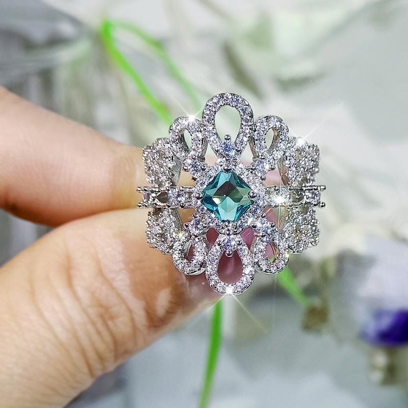 

Новое европейское и американское свадебное украшение, ретро-роскошное темпераментное бриллиантовое кольцо с супер-флэш-цирконом, инкрустированное полыми узорами No. 10