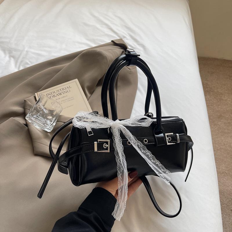 

Premium bag women s summer new fashion niche messenger bag women s portable baguette bag чёрный