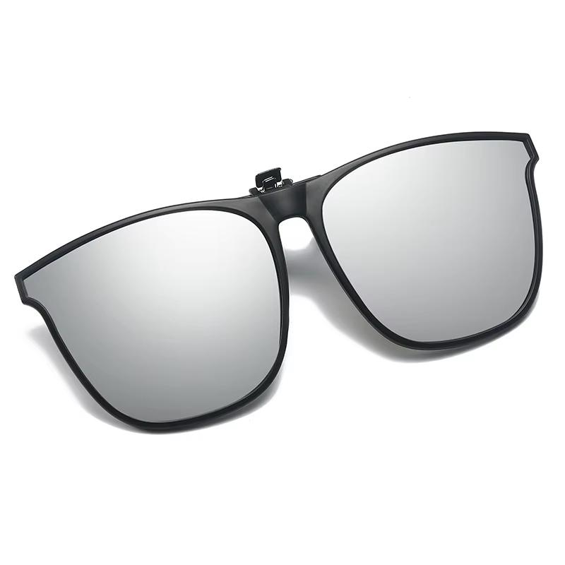 Fashionable Polarized Myopia Glasses Clip Driver's Goggles Night Vision Glasses Outdoor Sunshade And UV Resistant Sunglasses