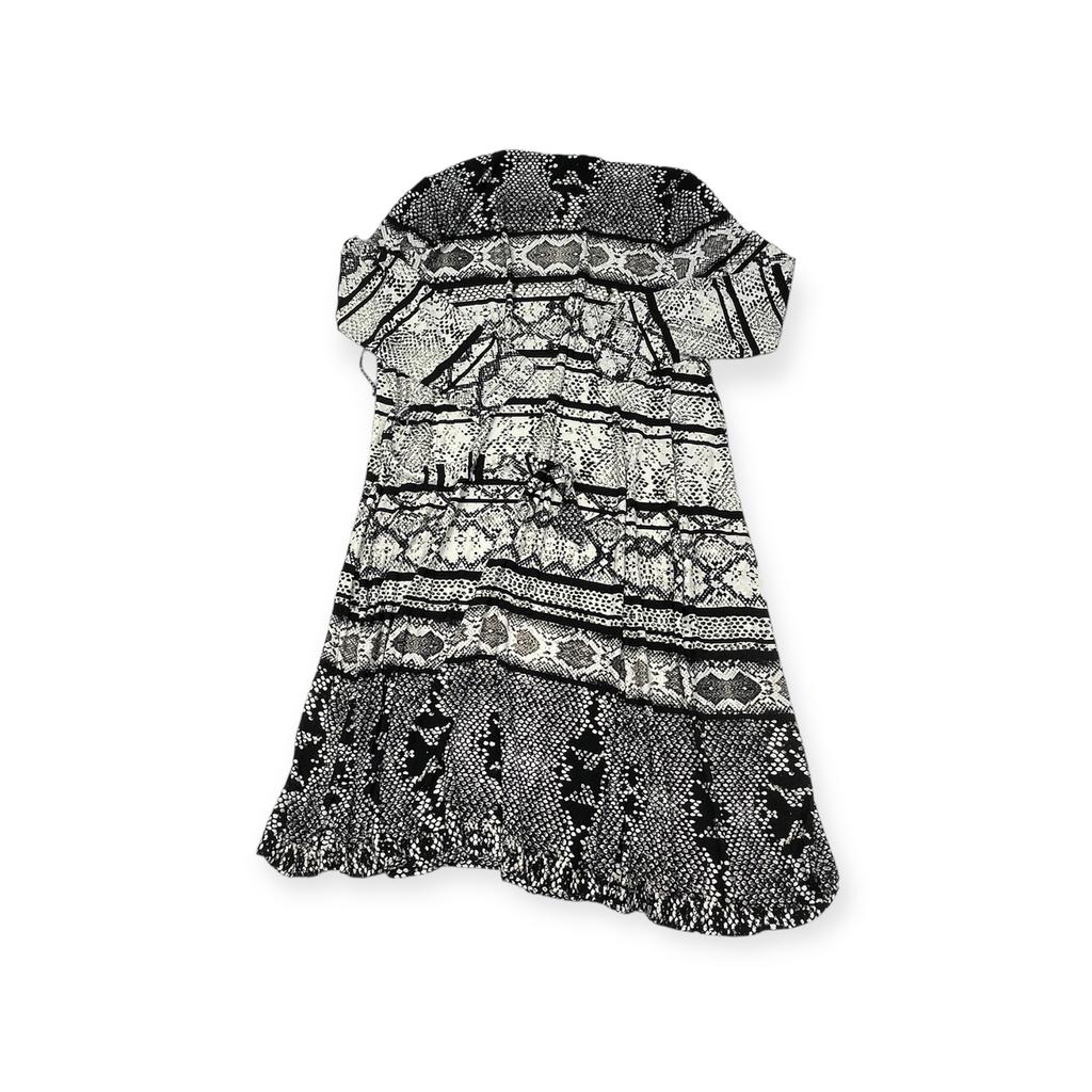 BCBG MAXAZRIA Women's Cape M - Used