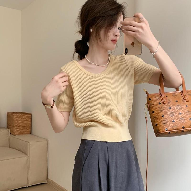 2025 Spring Korean-Style Casual U-Neck Short-Sleeve Knit Top - Solid Color