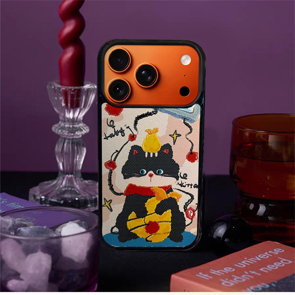 Cartoon Gold Embossed Cat iPhone 14/13/Pro Max Case Anti-Fall