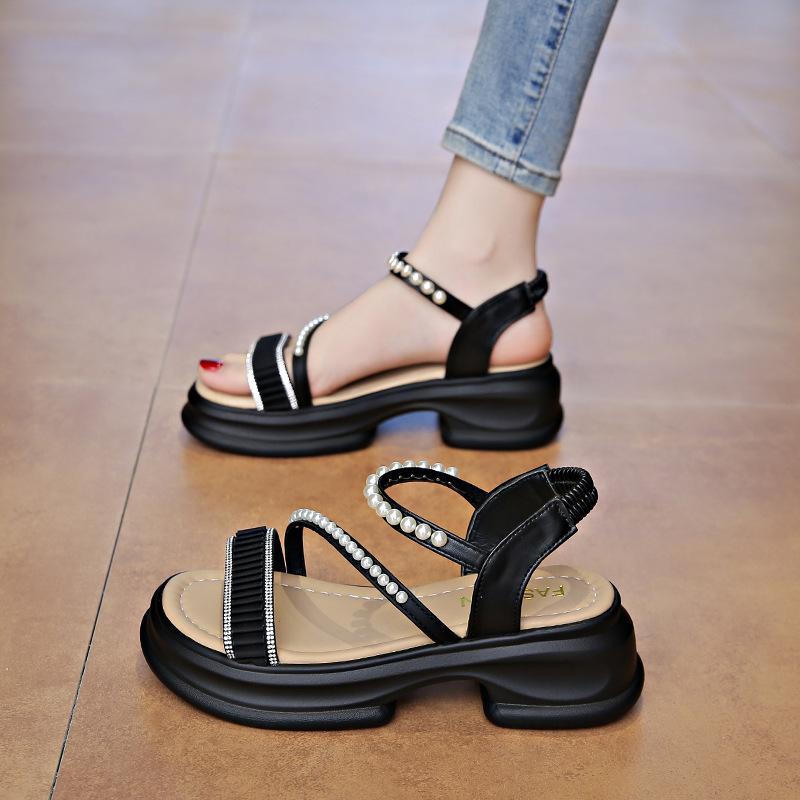 Fashion fairy style sandals female 2025 thick-soled hollow one-word pearl buckle belt simple beach sandals