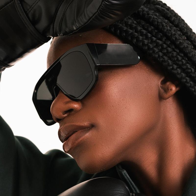 Fashionable European and American Style Women's Square Sunglasses with Large Frames and Unique Designs