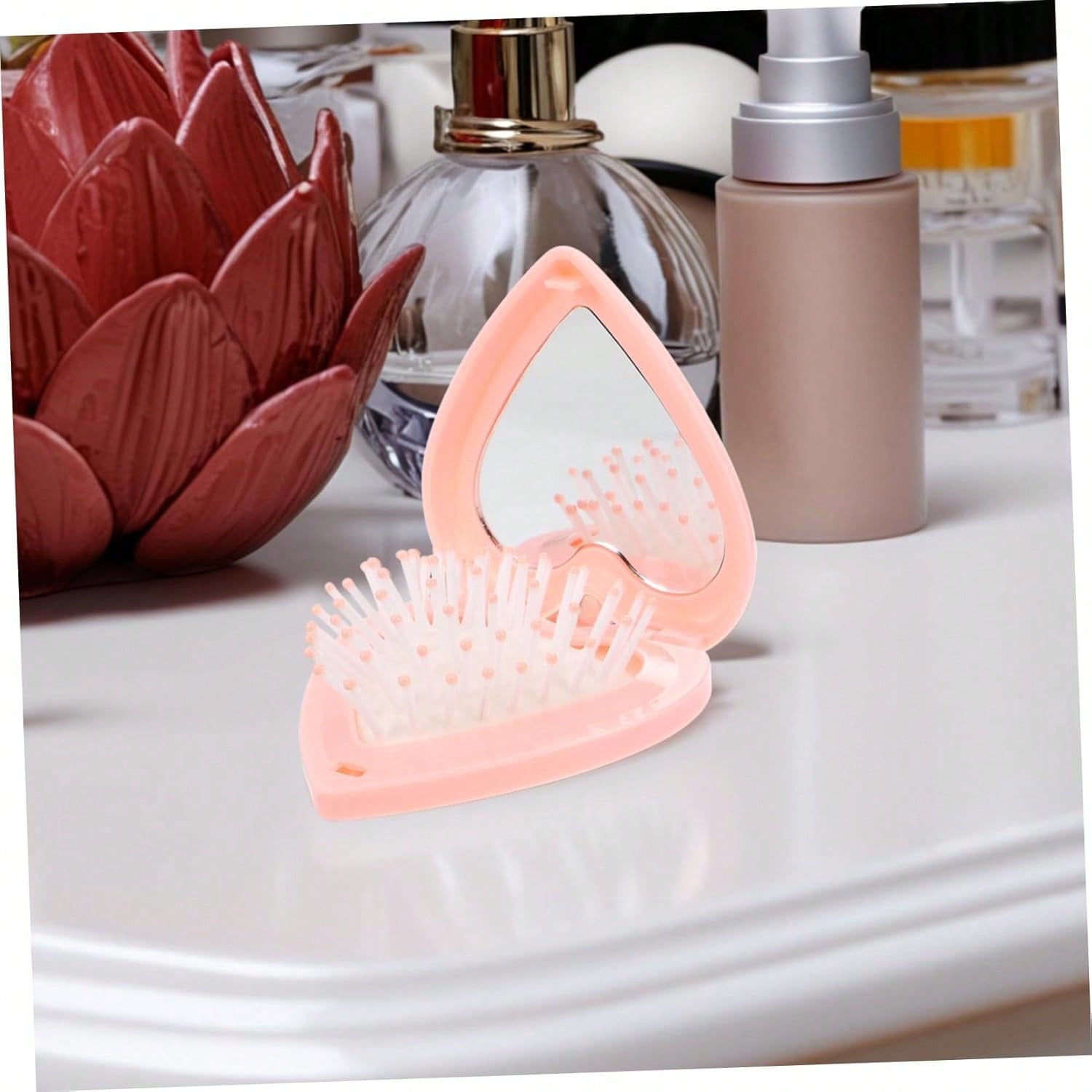 

Shinning Finish Foldable Travel Hair Brushes With Mirror Mini Hair Brush Shell Shape Comb Travel Brushes For Hair Women Men серый