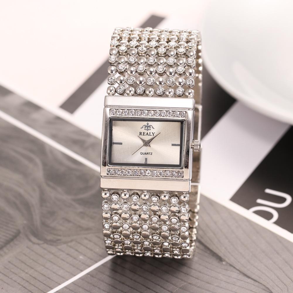 Trendy Rhinestone Women s Quartz Bracelet Watch with Steel Band