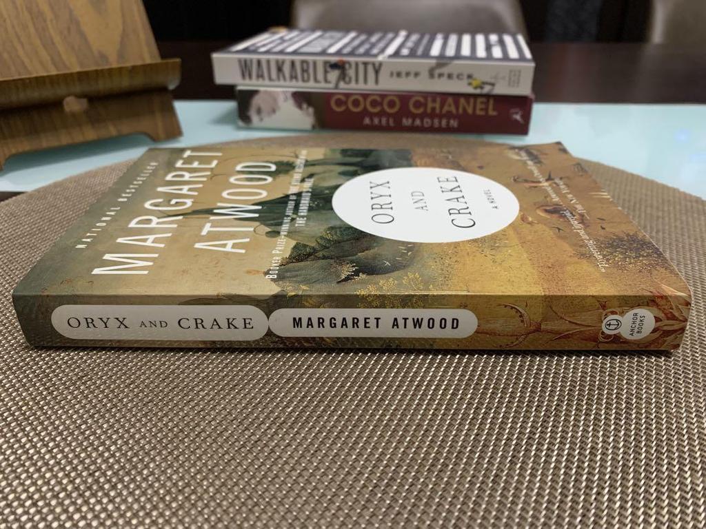 [USED] Oryx and Crake - Margaret Atwood