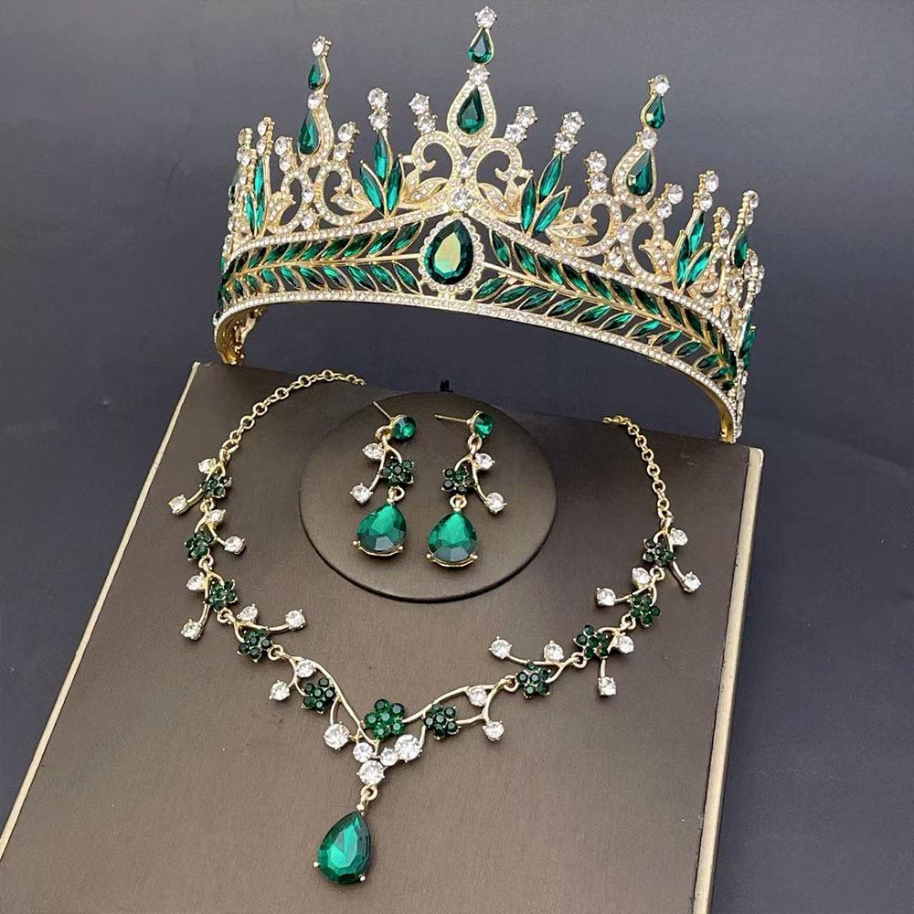 

Bridal Crown Headgear Three-piece Korean Wedding Necklace Wedding Dress Accessories Wedding Birthday Hair Accessories Earrings Set 2026 15*8CM