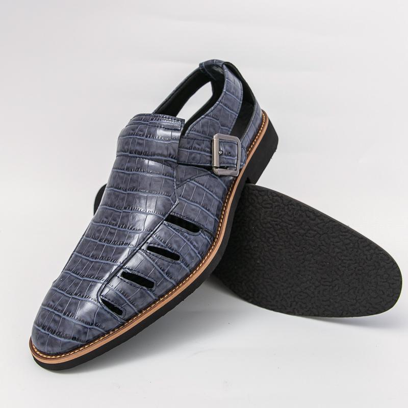 Fashion Summer Breathable Men Sandals Fashion Business Handmade Artificial Leather Men Shoes Outdoor Beach Men Hollow Out Loafers Shoes