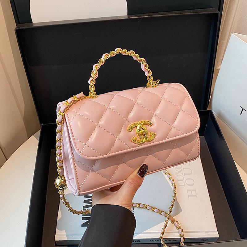 

Little Xiangfeng Mini Diamond Lattice Chain Crossbody Bag with Golden Ball - Red, Autumn Fashion