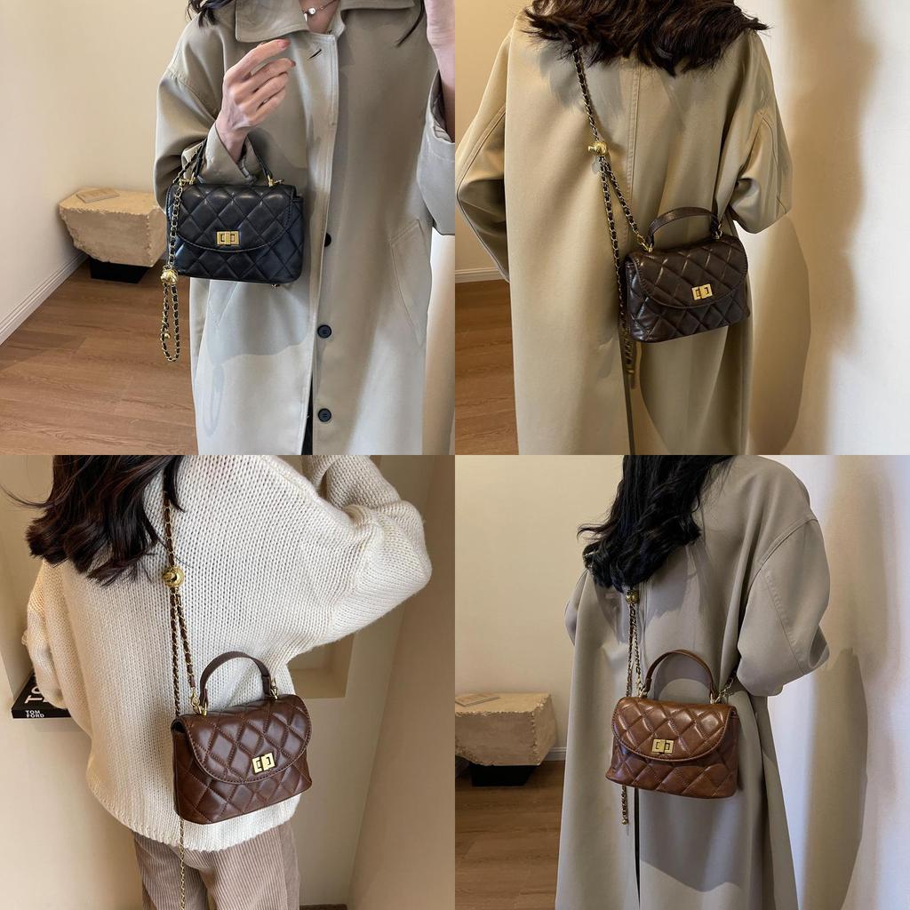 Chic Mini Square Bag With Unique Design Diamond Grid Chain Crossbody Bag