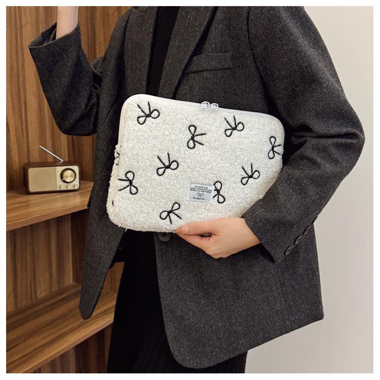 Korean Bow Girl 11-Inch iPad and 13/14-Inch Notebook Plush Liner Bag