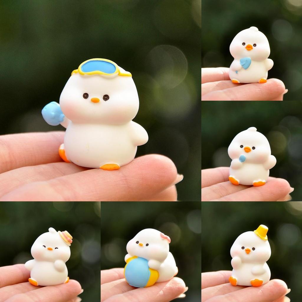 Resin Sea Animal Duck Sculpture For Indoor And Outdoor Creative Scenes