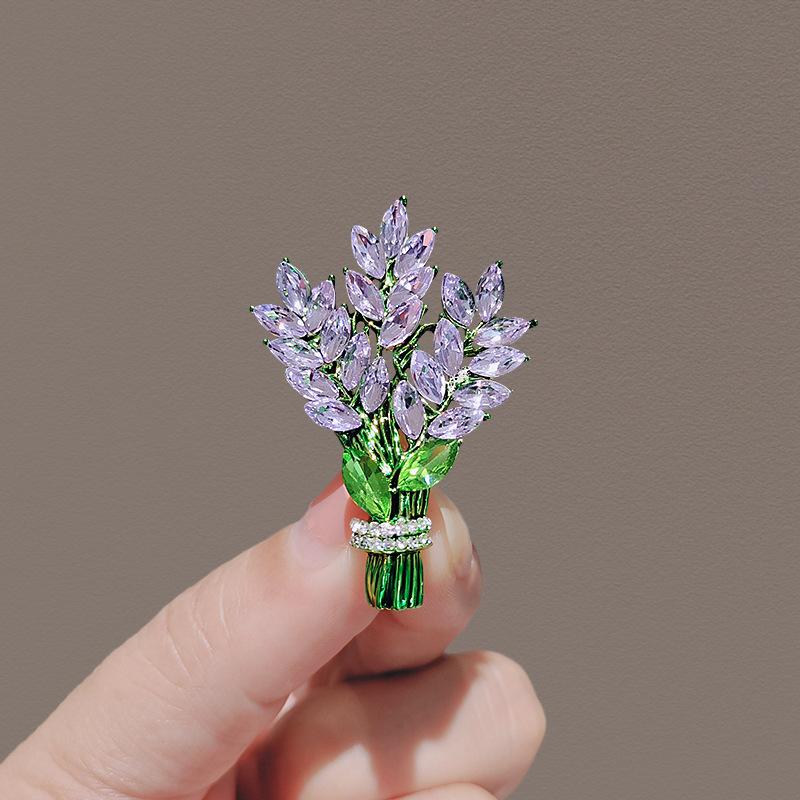 Lavender brooch women's pin high-end women's exquisite purple bouquet collar pin accessories design sense niche suit corsage