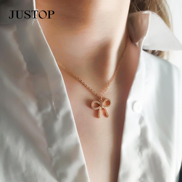Nouvelle Mode Polyvalent Collier Nœud Ins Niche Pendentif Haut de Gamme Chaîne Clavicule Qualité Durable Premium Utile Pratique