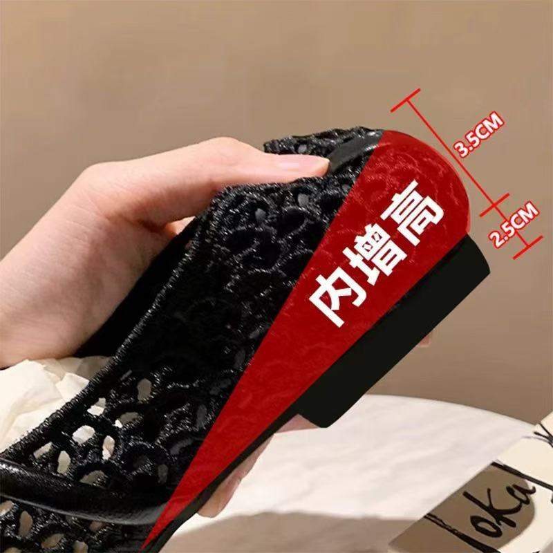 In the autumn of 2025, the new thick-soled, French square head hollow-woven one-word belt versatile soft surface light mouth single shoes women