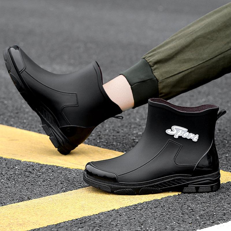 Fashion men's rain shoes medium tube rain boots non-slip short tube velvet fishing work shoes